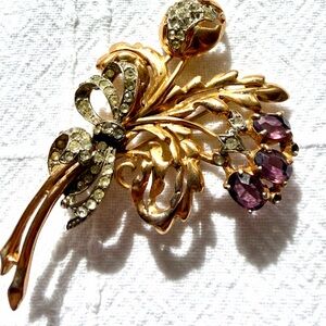Vintage Gold Tone Brooch with Clear and Purple Rhinestones